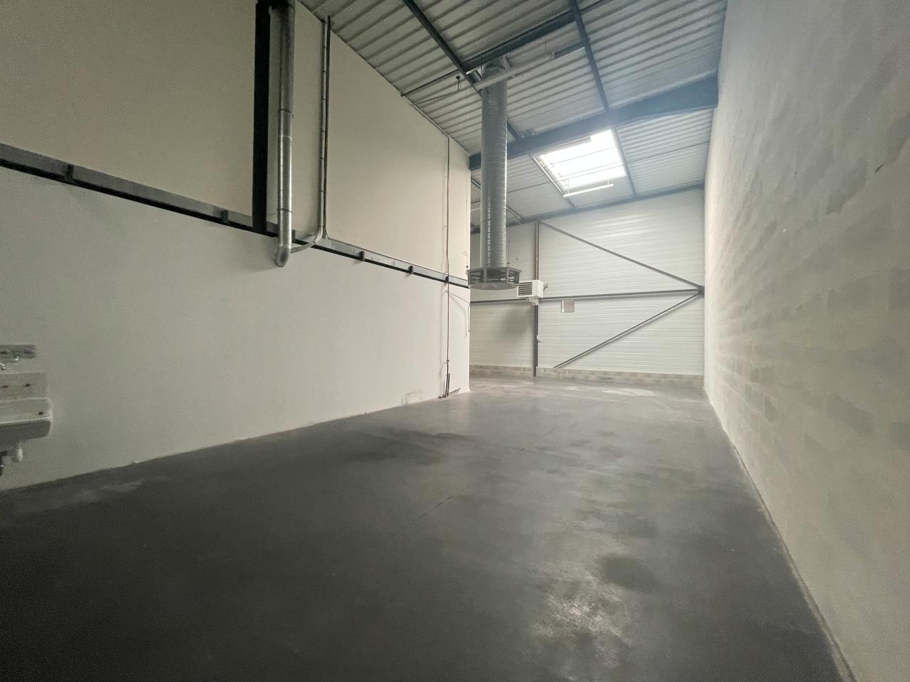 Local d'activité Saint-Fons 300m² Location local d'activité Saint-Fons Rhône OLACT2534054 5
